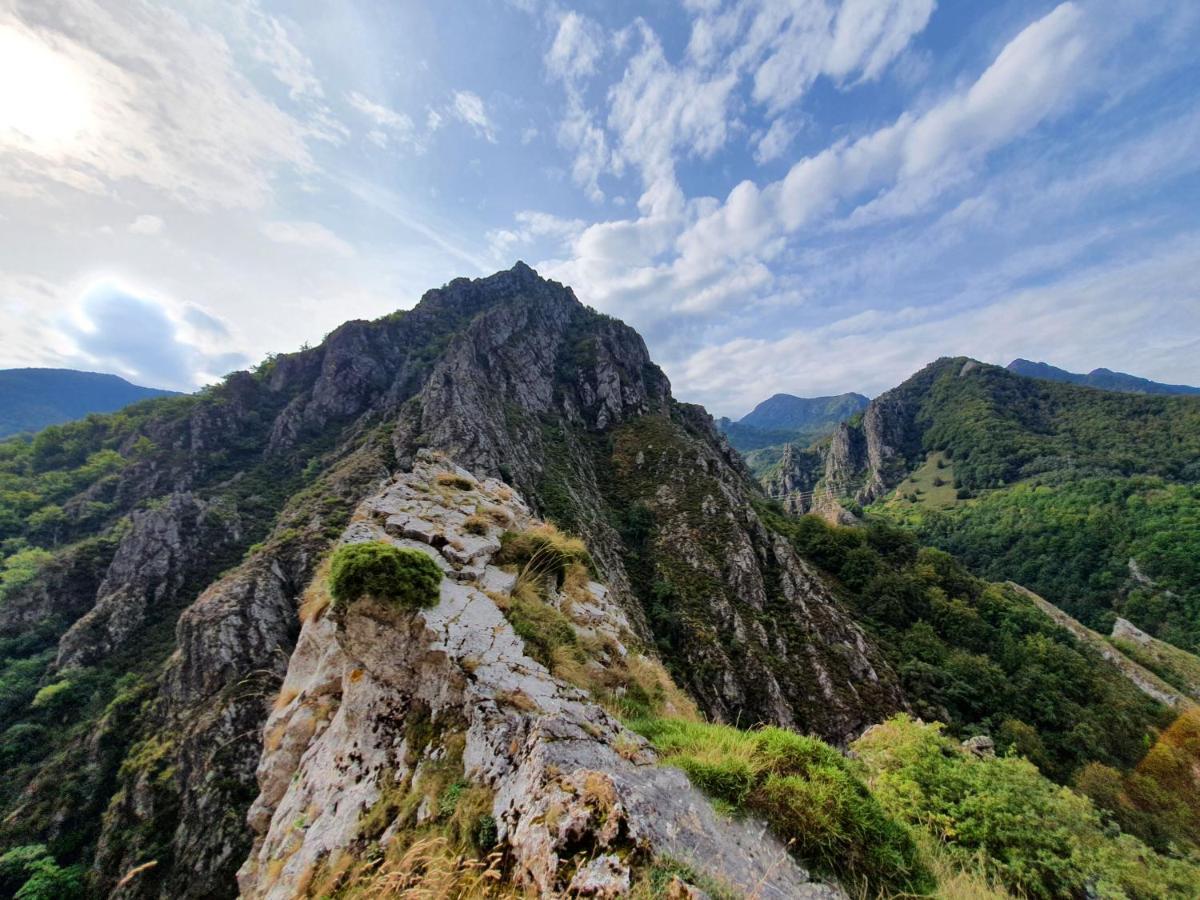La Estancia De Cangas - Amplio Piso Con Garaje Onís Exterior foto